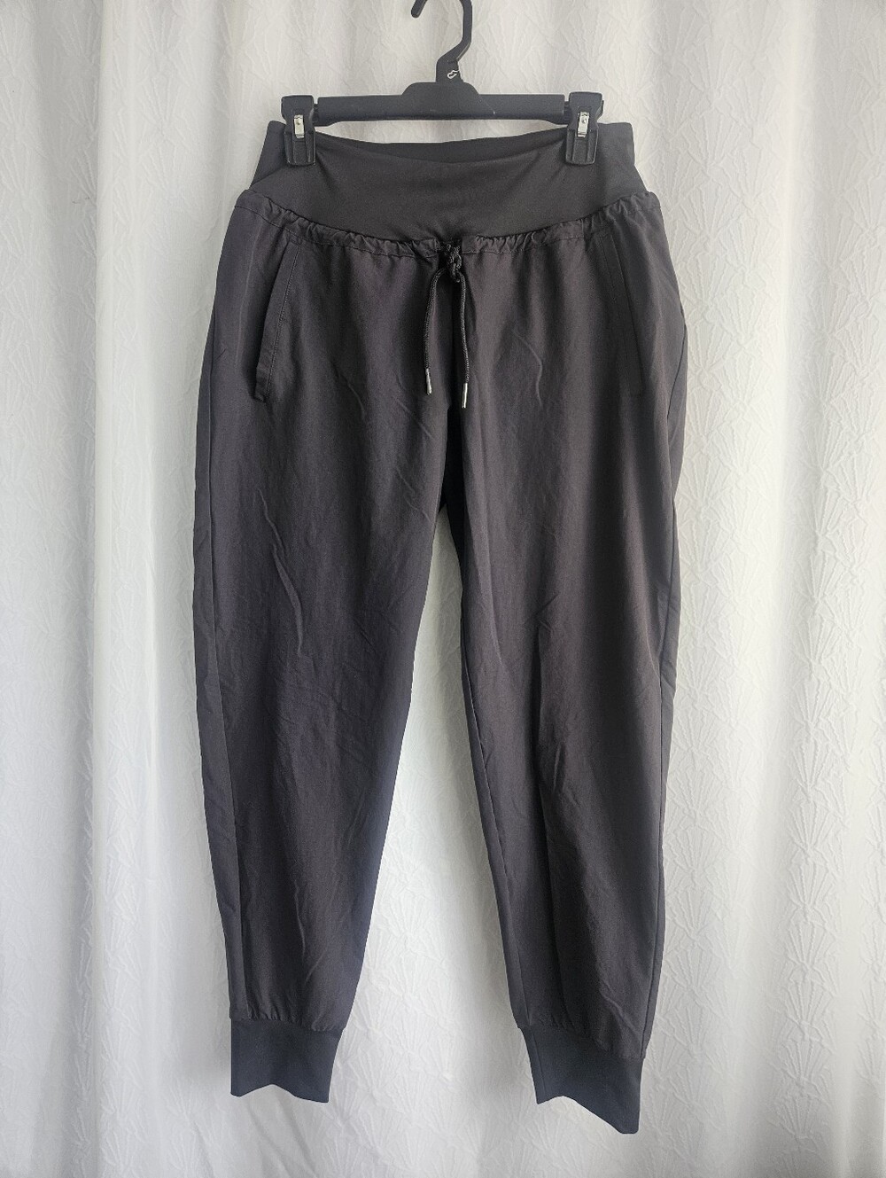 Kinesis Charcoal Gray Jogger Pants with Drawstring Waist M